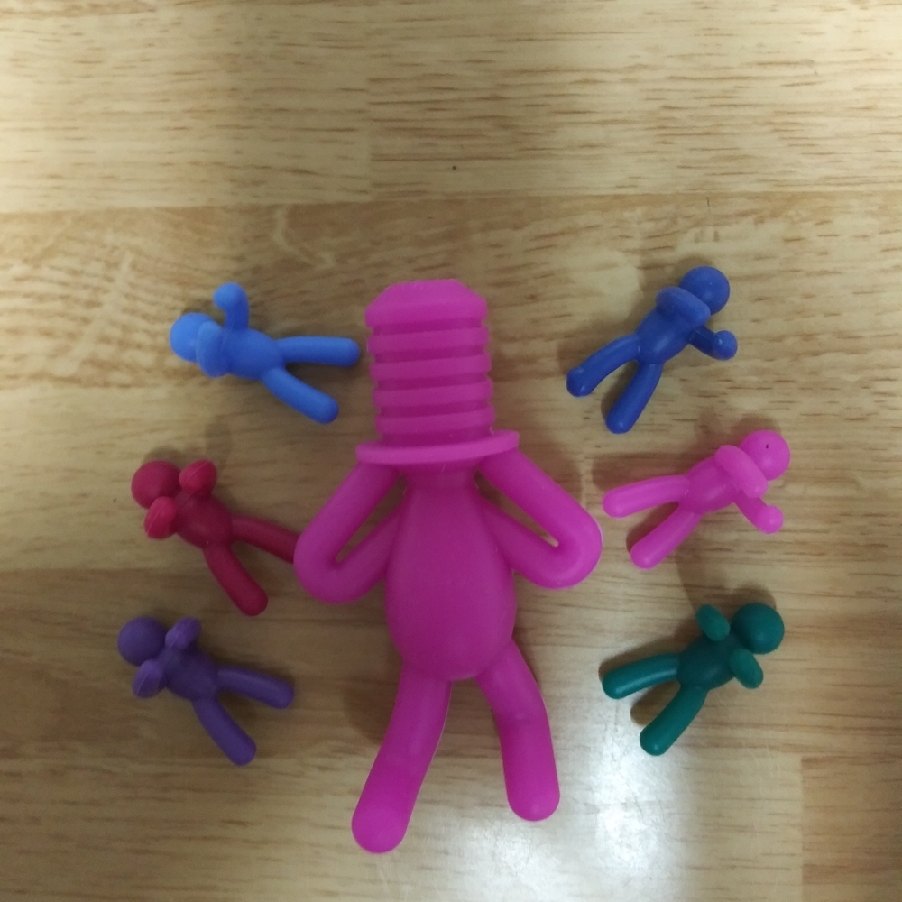 1 Wine Stopper &  6 Charm Set - Picture 5 of 8